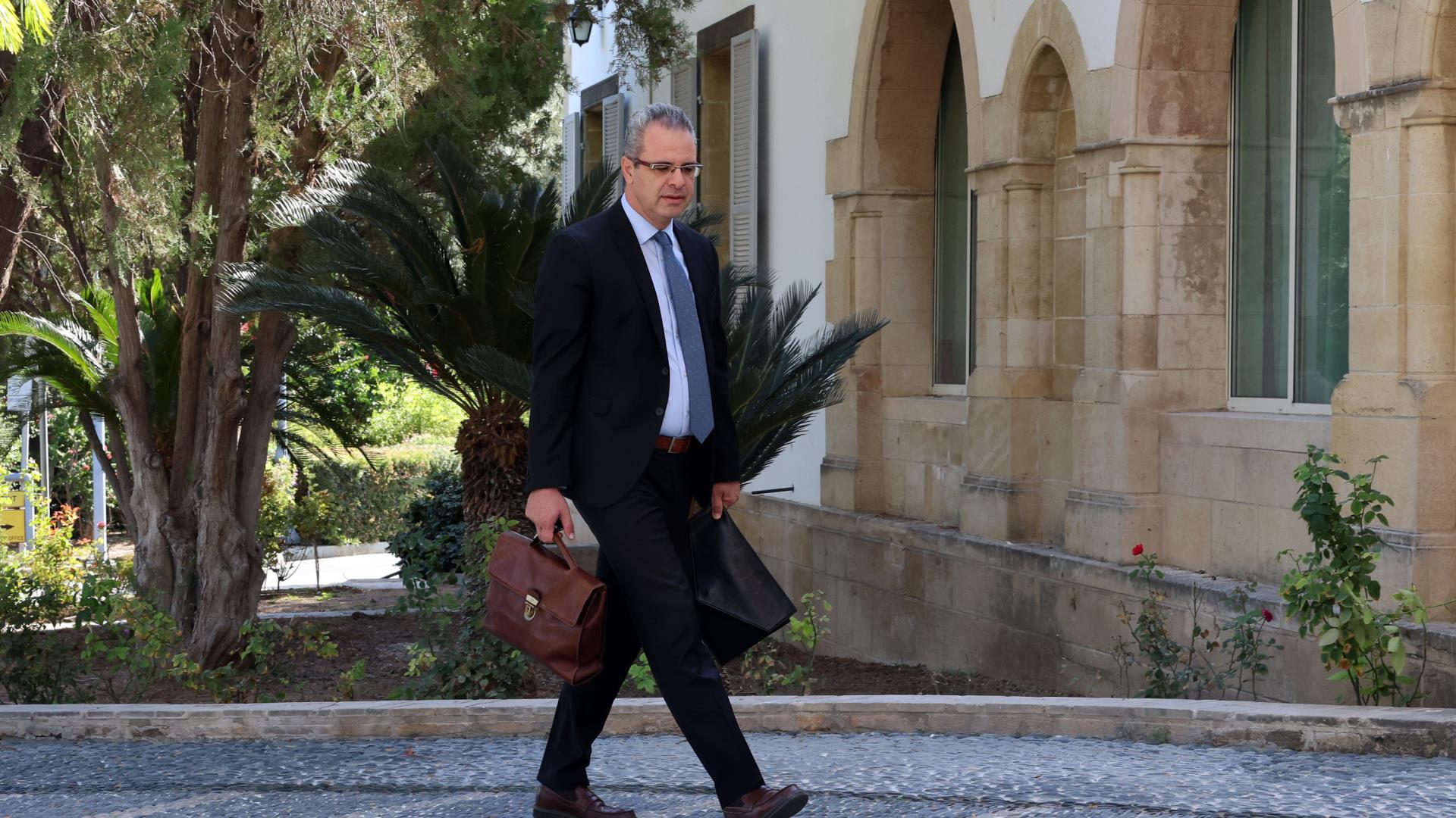 Κυπριακό: Ανασκόπηση από Μενελάου και Ντανά σε συνάντηση με Ολγκίν