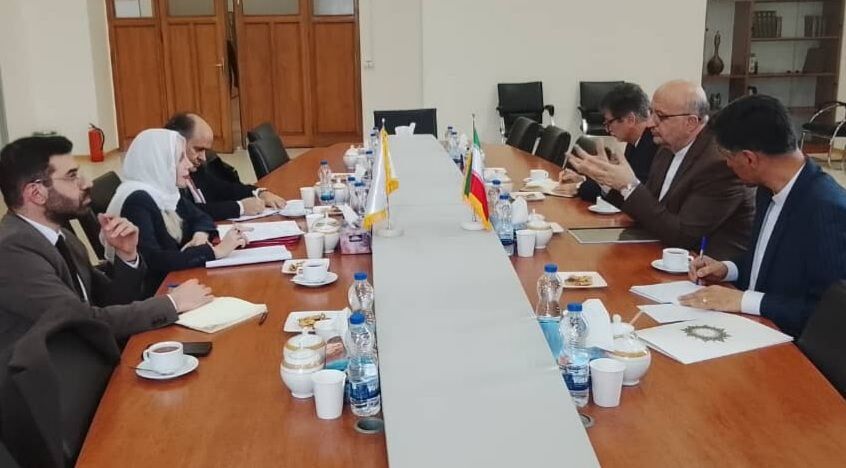 Πολιτικές διαβουλεύσεις Κύπρου–Ιράν στην Τεχεράνη ενόψει κυπριακής Προεδρίας