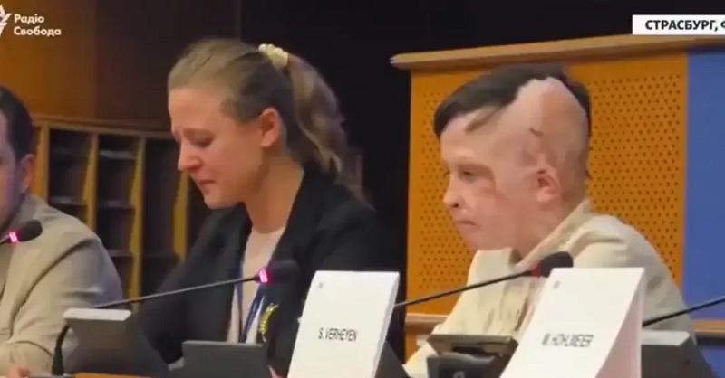 «H τελευταία φορά που είδα τη μαμά μου»-Η ιστορία του Ρόμαν από Ουκρανία (VID)