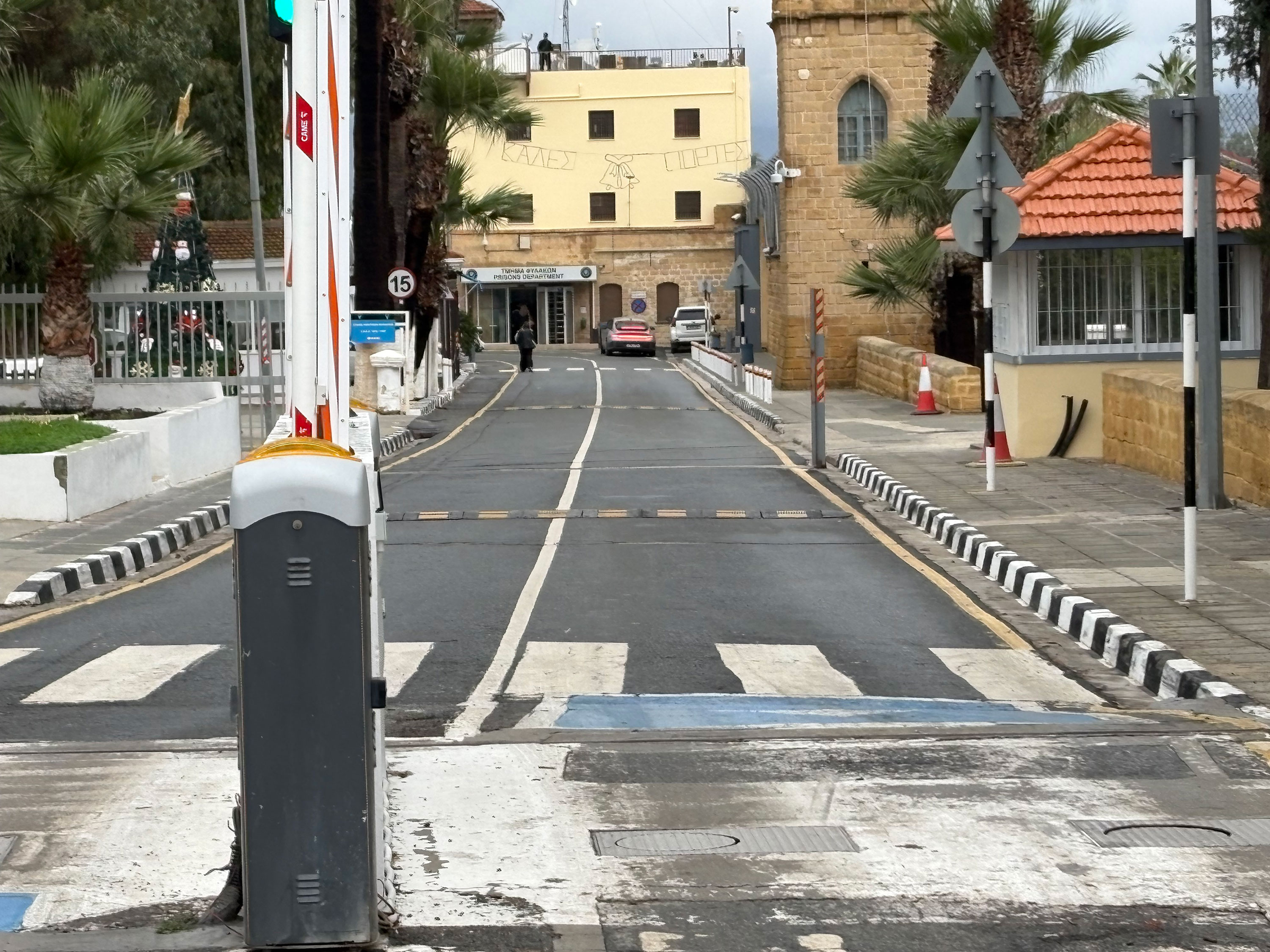 Επίσκεψη Φυτιρή στις Κεντρικές Φυλακές: Προτεραιότητα η βελτίωση των συνθηκών