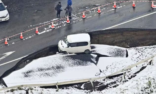 Βίντεο από τον σεισμό στην Ιαπωνία-Προειδοποίηση για τσουνάμι