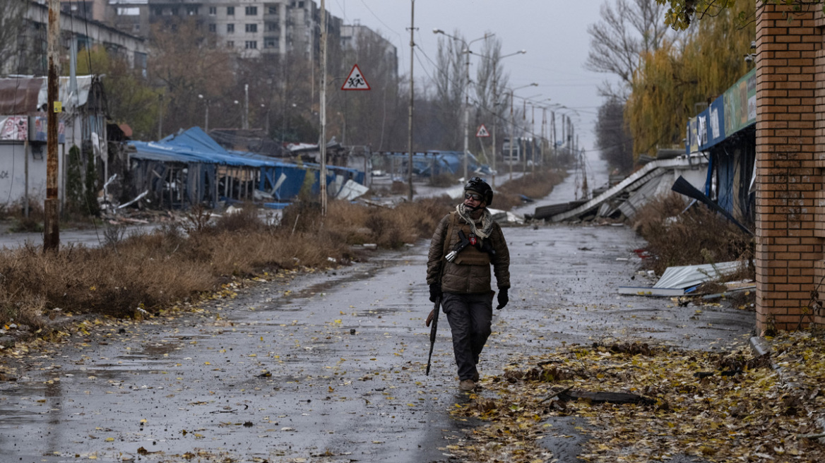 Χιλιάδες Ουκρανοί χωρίς ηλεκτρικό ρεύμα λόγω ρωσικών επιθέσεων