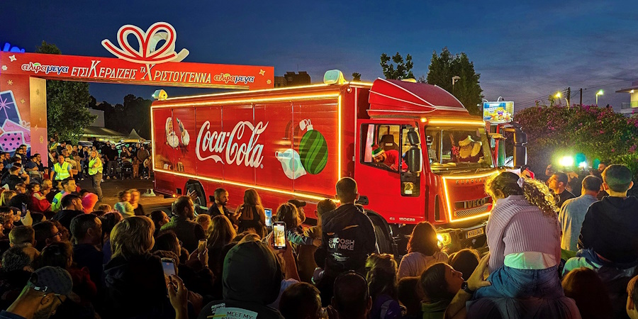 Tο φορτηγό της Coca-Cola επιστρέφει: Ένα ταξίδι μαγείας και αλληλεγγύης