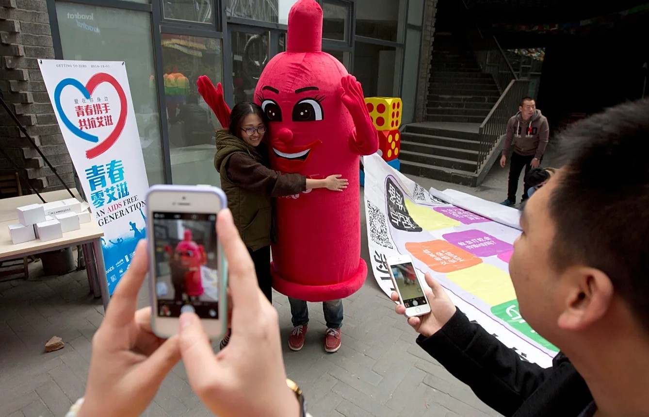 Κίνα: ΦΠΑ στα προφυλακτικά για πρώτη φορά μετά από 30 χρόνια - Ποιος ο λόγος