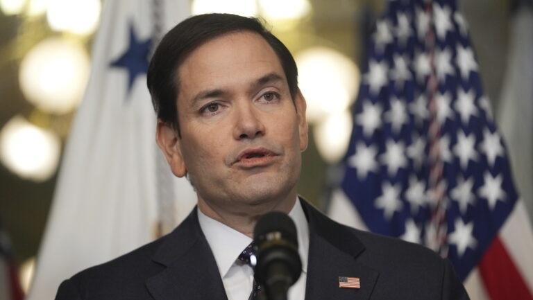 Ρούμπιο: Πρόοδος στις συνομιλίες για Ουκρανία, υπάρχει όμως ακόμα δρόμος