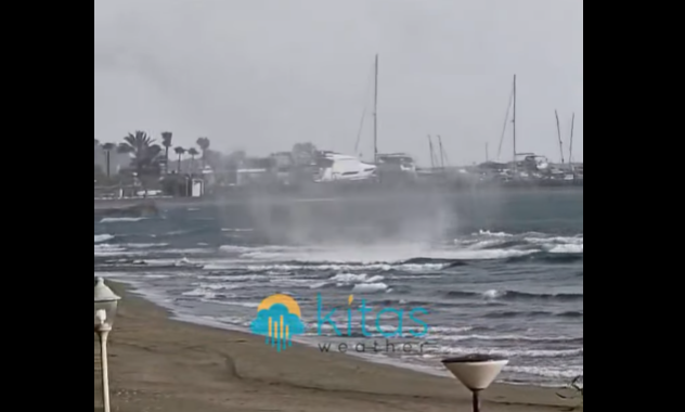 ΒΙΝΤΕΟ: Υδροστρόβιλος προκαλεί «ανατριχίλα» στα παράλια της Λεμεσού