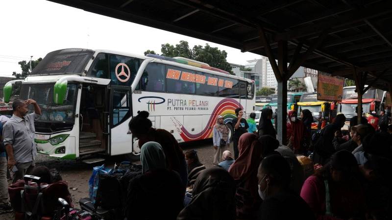 Ινδονησία: 16 νεκροί σε τροχαίο στο οποίο ενεπλάκη λεωφορείο