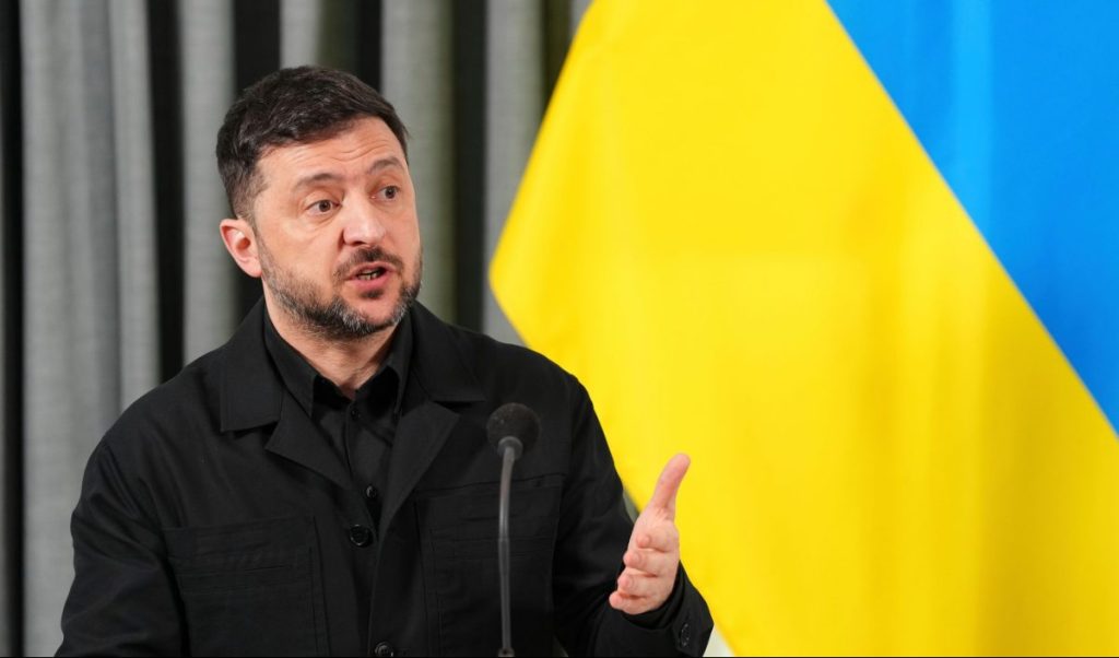Ζελένσκι: Δεν απαιτεί αποκήρυξη ένταξης στο ΝΑΤΟ το νέο σχέδιο ειρήνευσης