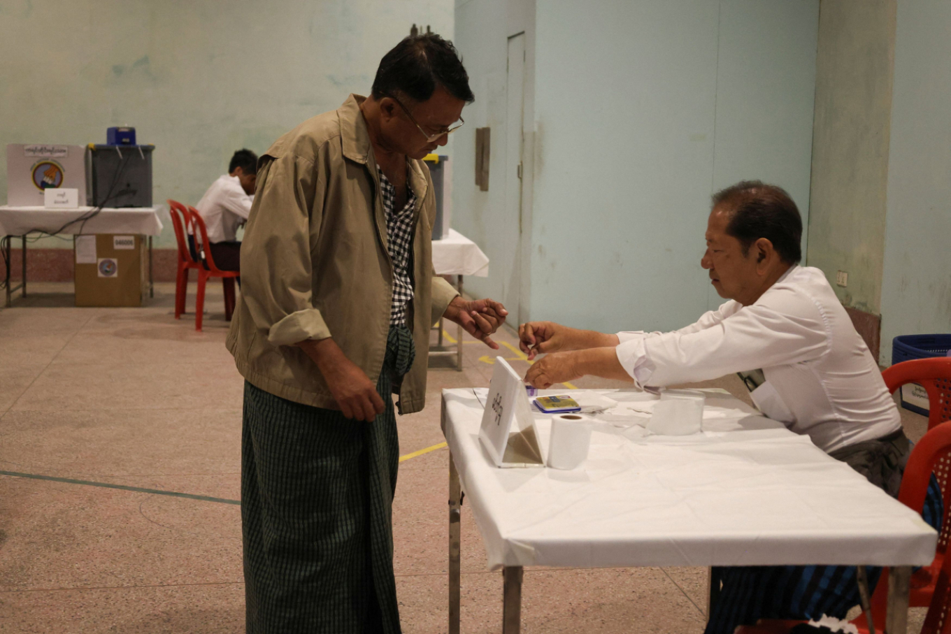 Bουλευτικές εκλογές στη Μιανμάρ - Οι πρώτες μετά το στρατιωτικό πραξικόπημα