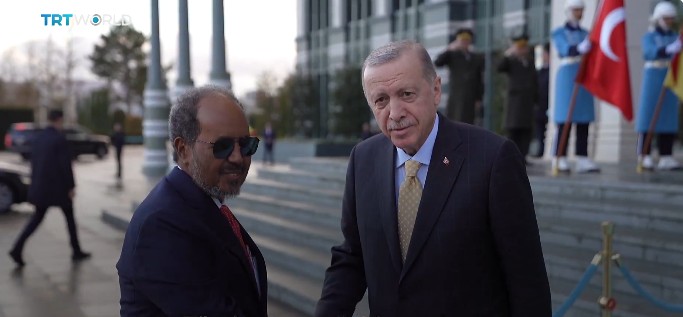 Συνάντηση του Πρόεδρου Σομαλίας με Ερντογάν στην Κωνσταντινούπολη