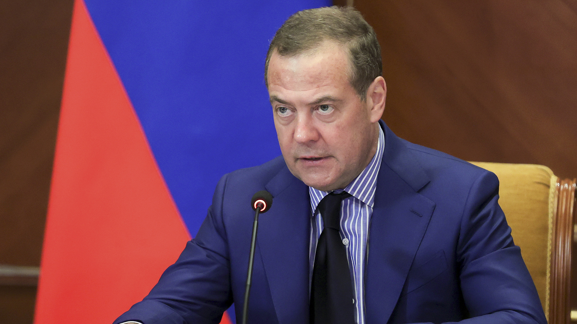 Ο Μεντβέντεφ απειλεί τον Ζελένσκι: «Ο Χάρος είναι κοντά του»