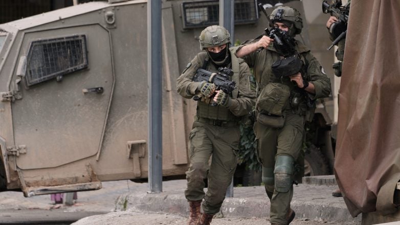 Ισραηλινοί σκότωσαν Παλαιστίνιο που αποπειράθηκε να παρασύρει στρατιώτες