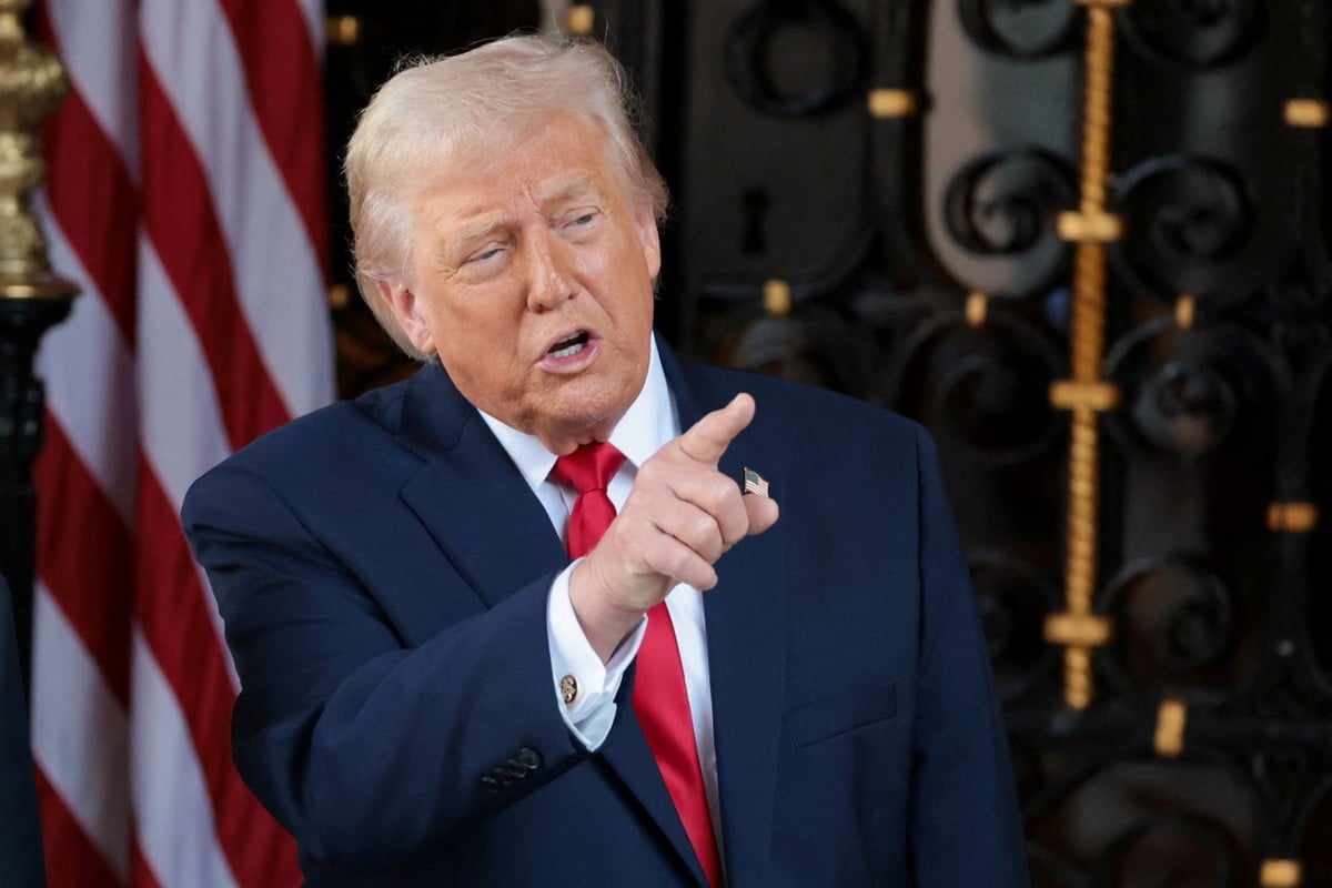 Τραμπ: Αναβάλλει κατά ένα έτος την αύξηση των δασμών σε εισαγόμενα έπιπλα