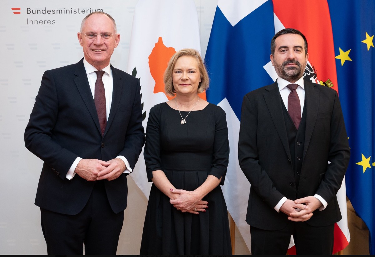 Τριμερής συνάντηση Ιωαννίδη σε Βιέννη: Στο επίκεντρο μετανάστευση και ασφάλεια