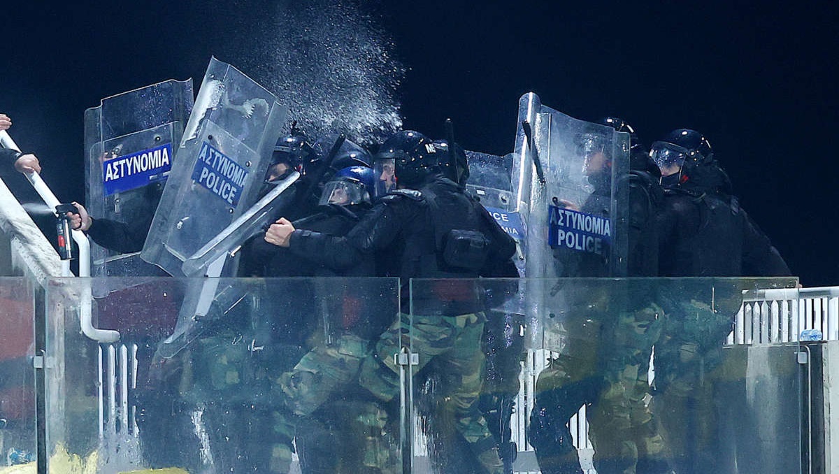 Fan Dispute at AEK Arena Met with Pepper Spray by Police