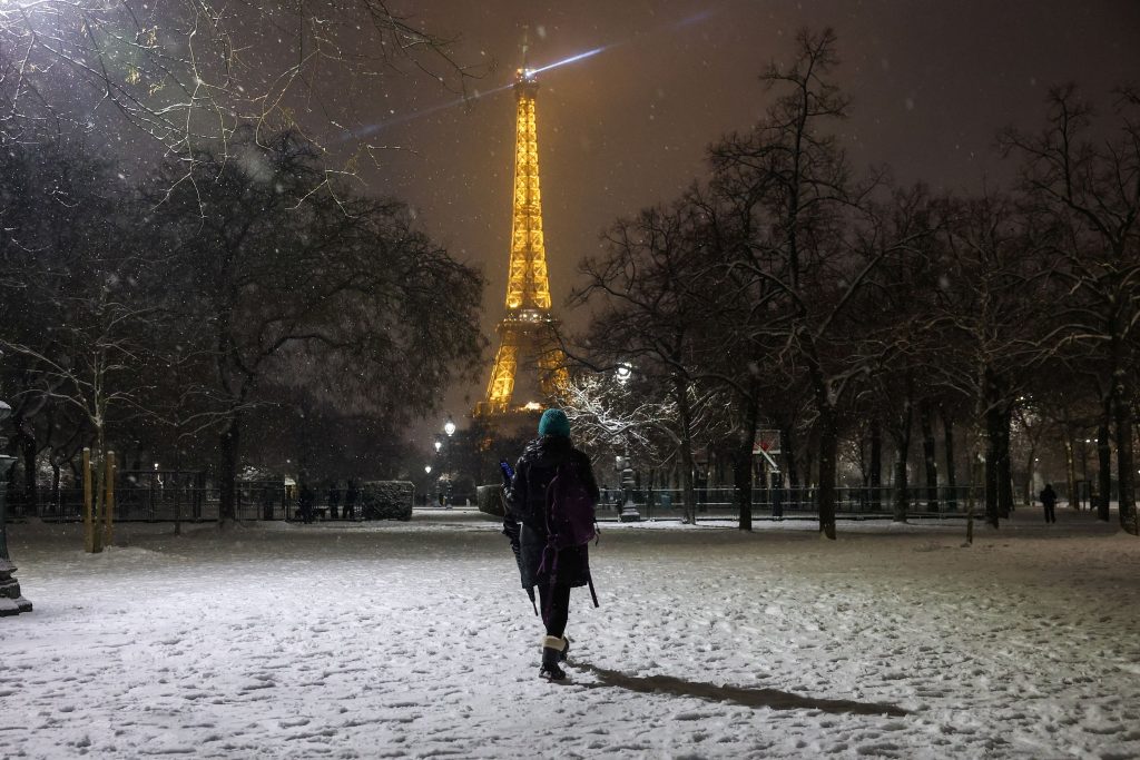 Snow and Frost Grip Europe - At Least 5 Dead in France