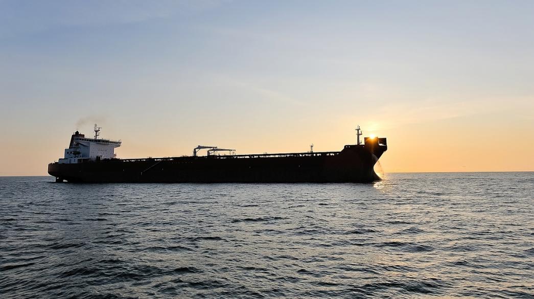 Ρωσία: «Πειρατική ενέργεια» η κατάληψη δεξαμενόπλοιου υπό ρωσική σημαία