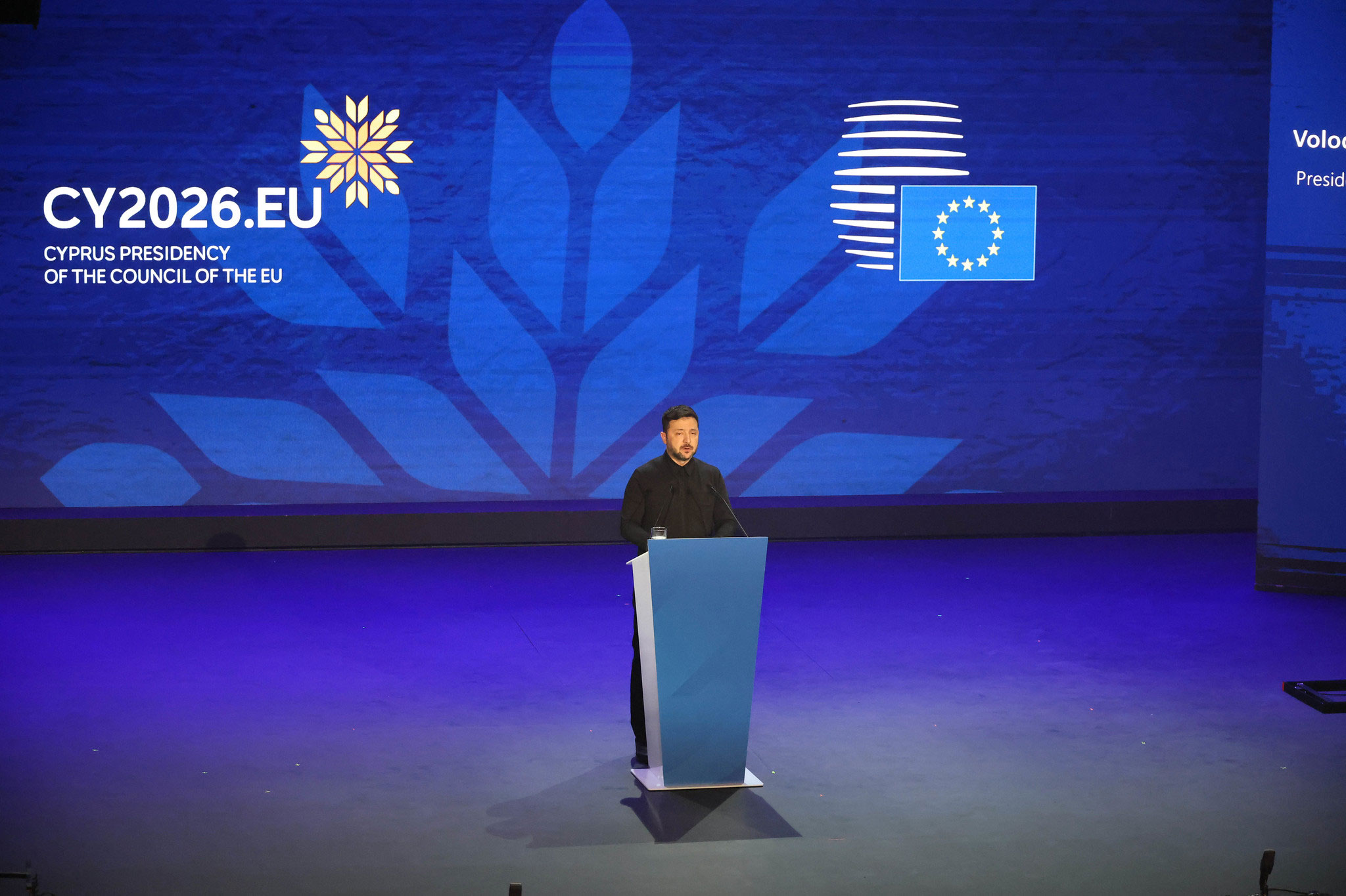 &Zeta;&epsilon;&lambda;έ&nu;&sigma;&kappa;&iota;: &laquo;&Epsilon;&phi;&iota;&kappa;&tau;ό &nu;&alpha; &tau;&epsilon;&lambda;&epsilon;&iota;ώ&sigma;&epsilon;&iota; &omicron; &pi;ό&lambda;&epsilon;&mu;&omicron;&sigmaf; &epsilon;&pi;ί &Kappa;&upsilon;&pi;&rho;&iota;&alpha;&kappa;ή&sigmaf; &Pi;&rho;&omicron;&epsilon;&delta;&rho;ί&alpha;&sigmaf;&raquo;