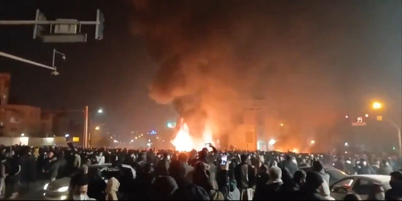 Iran Accuses US and Israel of Fueling Protests