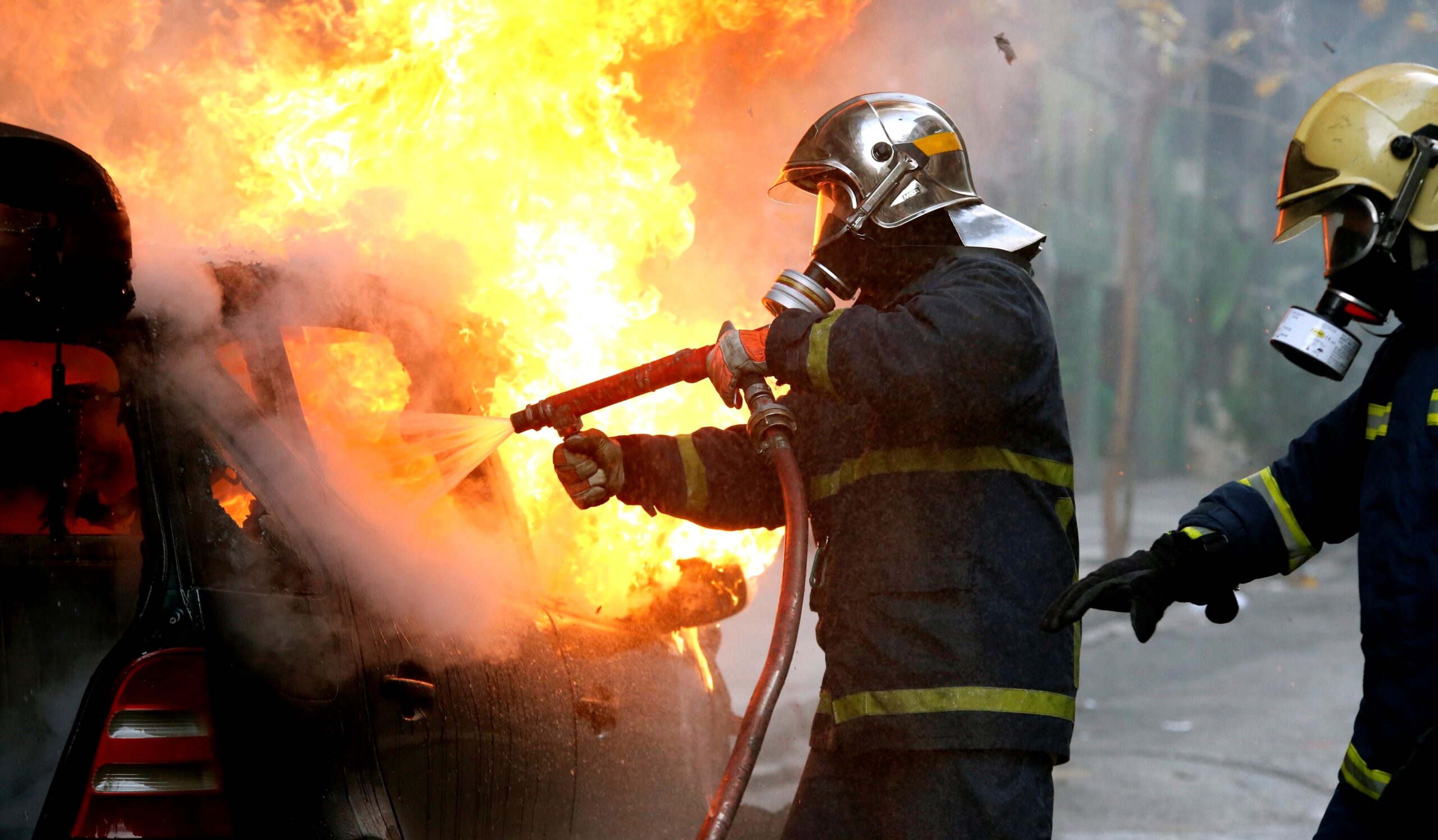 Λεμεσός: Στις φλόγες όχημα 40χρονου - Εκτεταμένες οι ζημιές