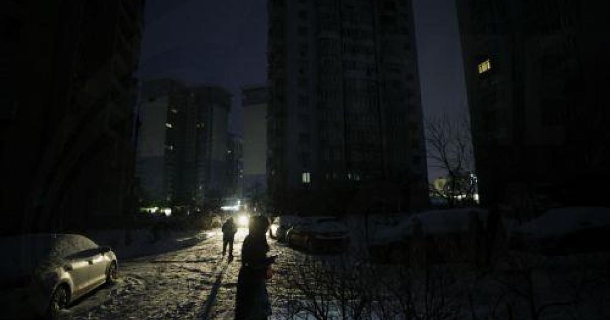 Εκατοντάδες πολυκατοικίες στο Κίεβο χωρίς ηλεκτρικό ρεύμα και θέρμανση