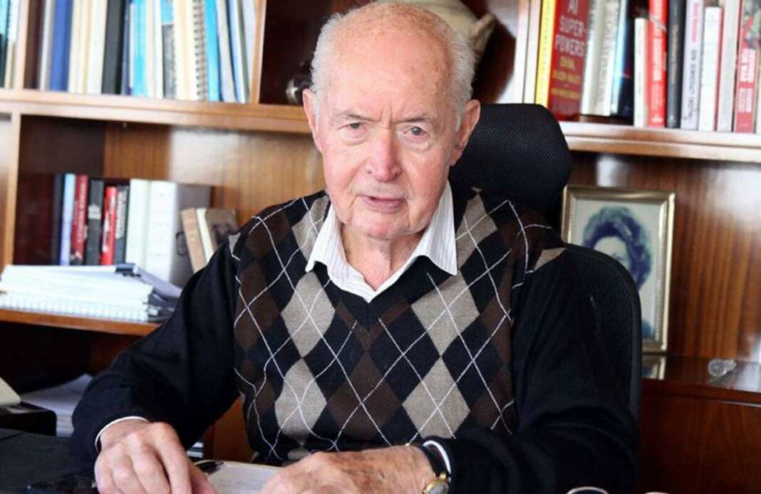 Ο πολιτικός κόσμος αποχαιρετά τον Γιώργο Βασιλείου–Οι αναρτήσεις που συγκινούν