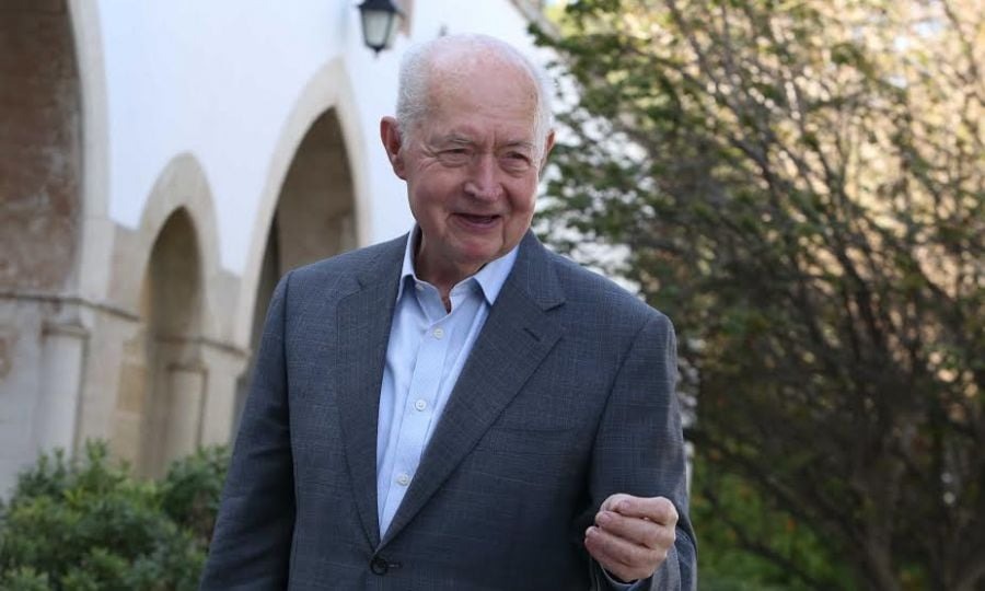 Ο πολιτικός κόσμος της Ελλάδας αποχαιρετά τον Γιώργο Βασιλείου