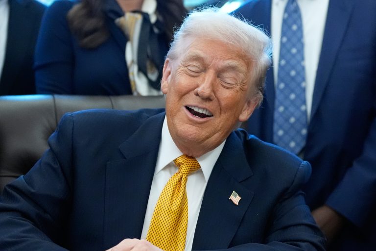 Τραμπ: Ευχαρίστησε το Ιράν που ακύρωσε προγραμματισμένες εκτελέσεις διαδηλωτών