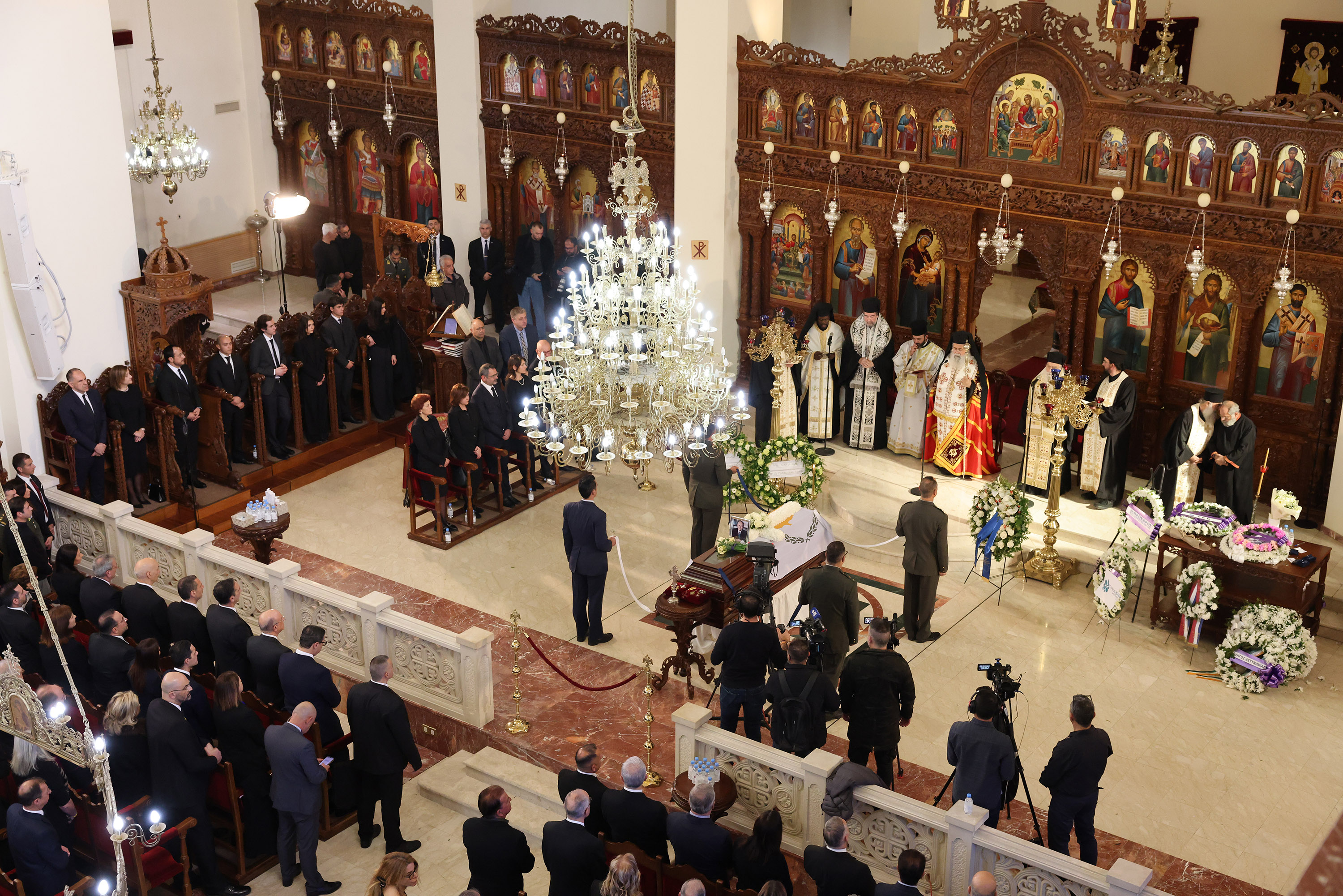 Στην τελευταία του κατοικία οδηγείται ο Γιώργος Βασιλείου