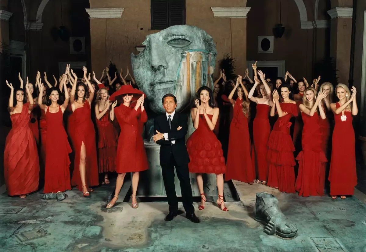 Valentino Garavani: Ο τελευταίος μεγάλος couturier