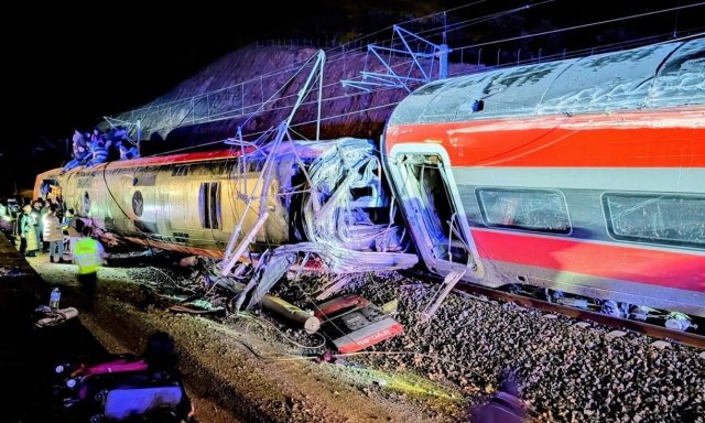 Ισπανία: Τους 41 έφτασαν οι νεκροί από το σιδηροδρομικό δυστύχημα