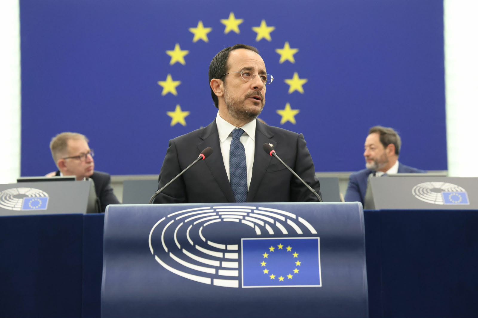 &Pi;&tau;&Delta; &sigma;&tau;&omicron; &Epsilon;&Kappa;: &Eta; &Epsilon;&Epsilon; &delta;&iota;&alpha;&theta;έ&tau;&epsilon;&iota; ό&lambda;&alpha; &tau;&alpha; &epsilon;&rho;&gamma;&alpha;&lambda;&epsilon;ί&alpha; &gamma;&iota;&alpha; &tau;&eta; &lambda;ύ&sigma;&eta; &tau;&omicron;&upsilon; &Kappa;&upsilon;&pi;&rho;&iota;&alpha;&kappa;&omicron;ύ