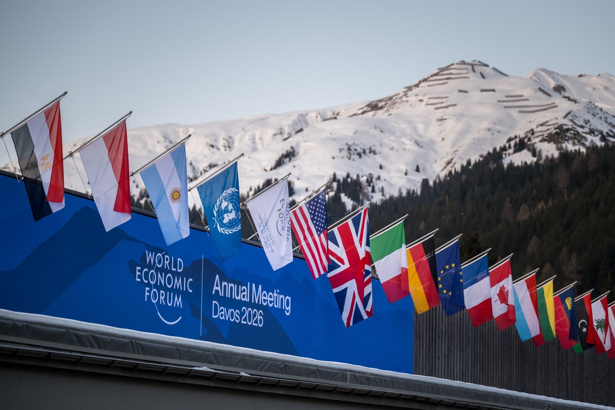 Davos Focuses on Dialogue Amidst Trump's Presence