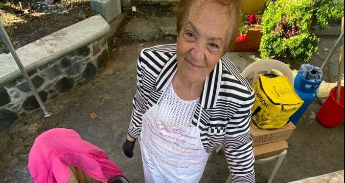 Απεβίωσε η Στέλλα Μαλλούπα – Έκανε την κυπριακή παράδοση γεύση και μνήμη