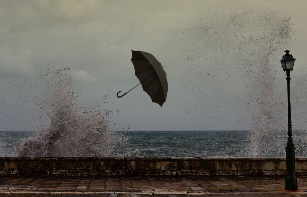 Warning for Strong Winds up to 7 Beaufort