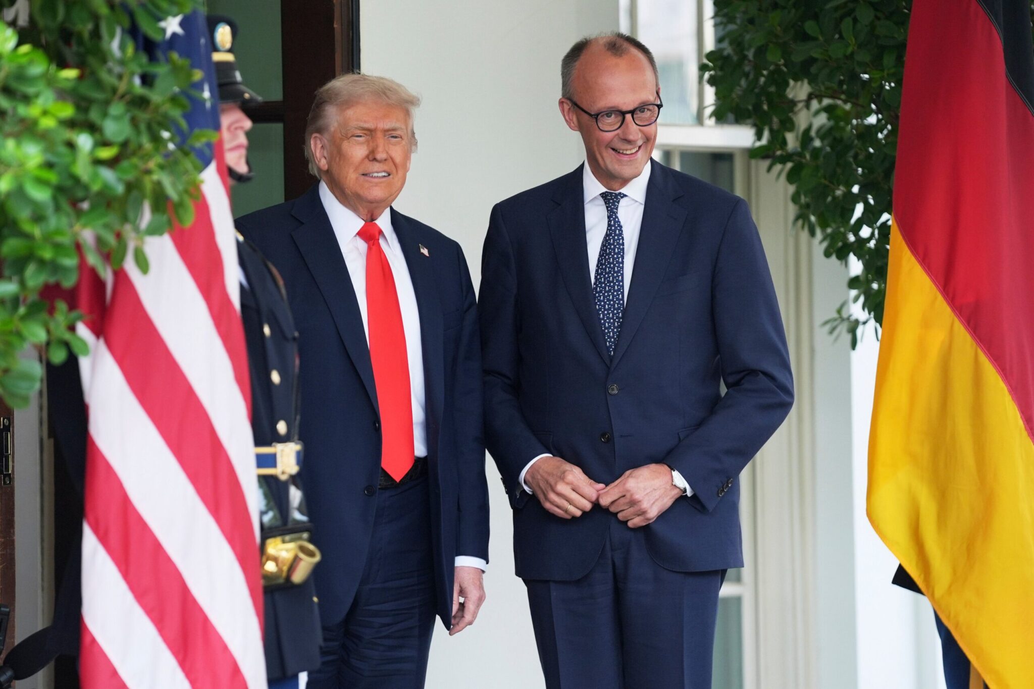 «Κατά πάσα πιθανότητα» δε θα πραγματοποιηθεί συνάντηση Μερτς-Τραμπ στο Νταβός