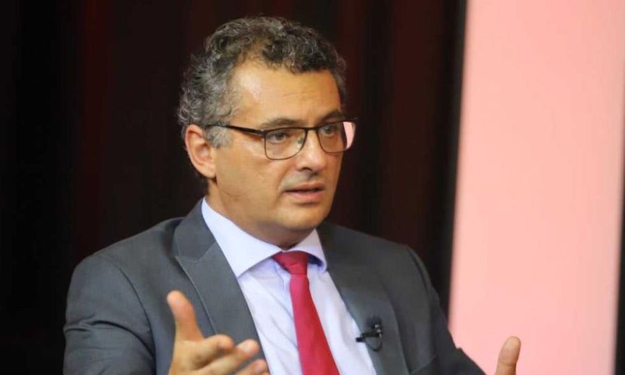 Έρχιουρμαν: Δεν χρειάζεται έγκριση τ/κ πλευράς για μονομερή μέτρα ε/κ πλευράς