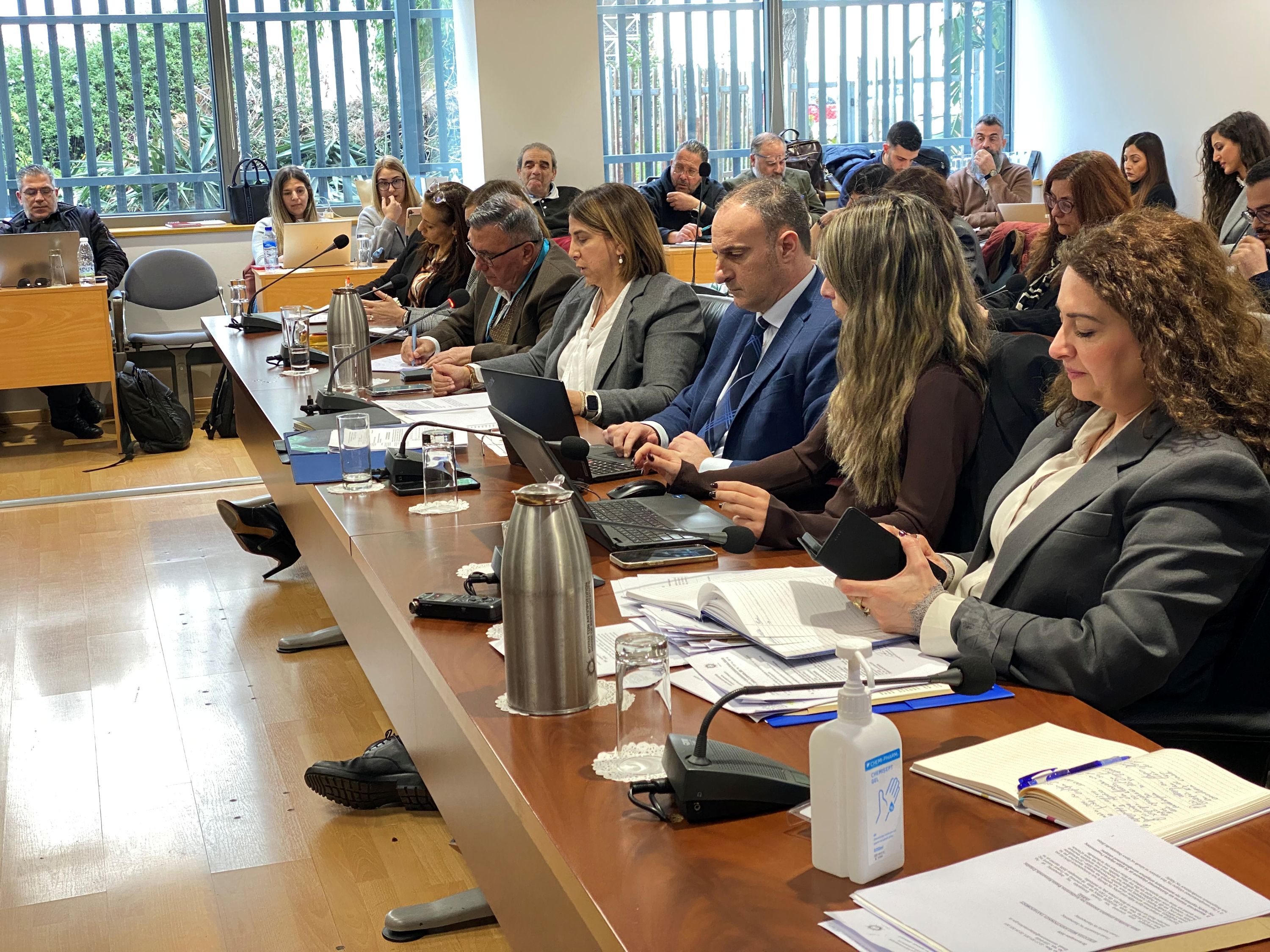 Ένταση στη Βουλή για το επίμαχο βίντεο - «Δεν αγνοούνται 500.000 ευρώ»