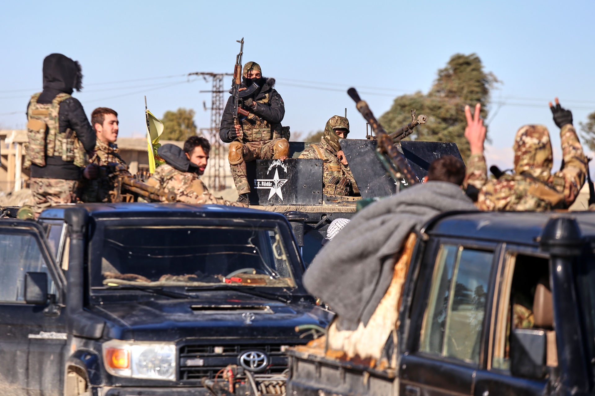 &Sigma;&upsilon;&rho;ί&alpha;: &Omicron;&iota; &Eta;&Pi;&Alpha; &theta;&alpha; &mu;&epsilon;&tau;&alpha;&phi;έ&rho;&omicron;&upsilon;&nu; έ&omega;&sigmaf; 7000 &kappa;&rho;&alpha;&tau;&omicron;&upsilon;&mu;έ&nu;&omicron;&upsilon;&sigmaf; &tau;&omicron;&upsilon; &Iota;&Kappa; &sigma;&tau;&omicron; &Iota;&rho;ά&kappa;