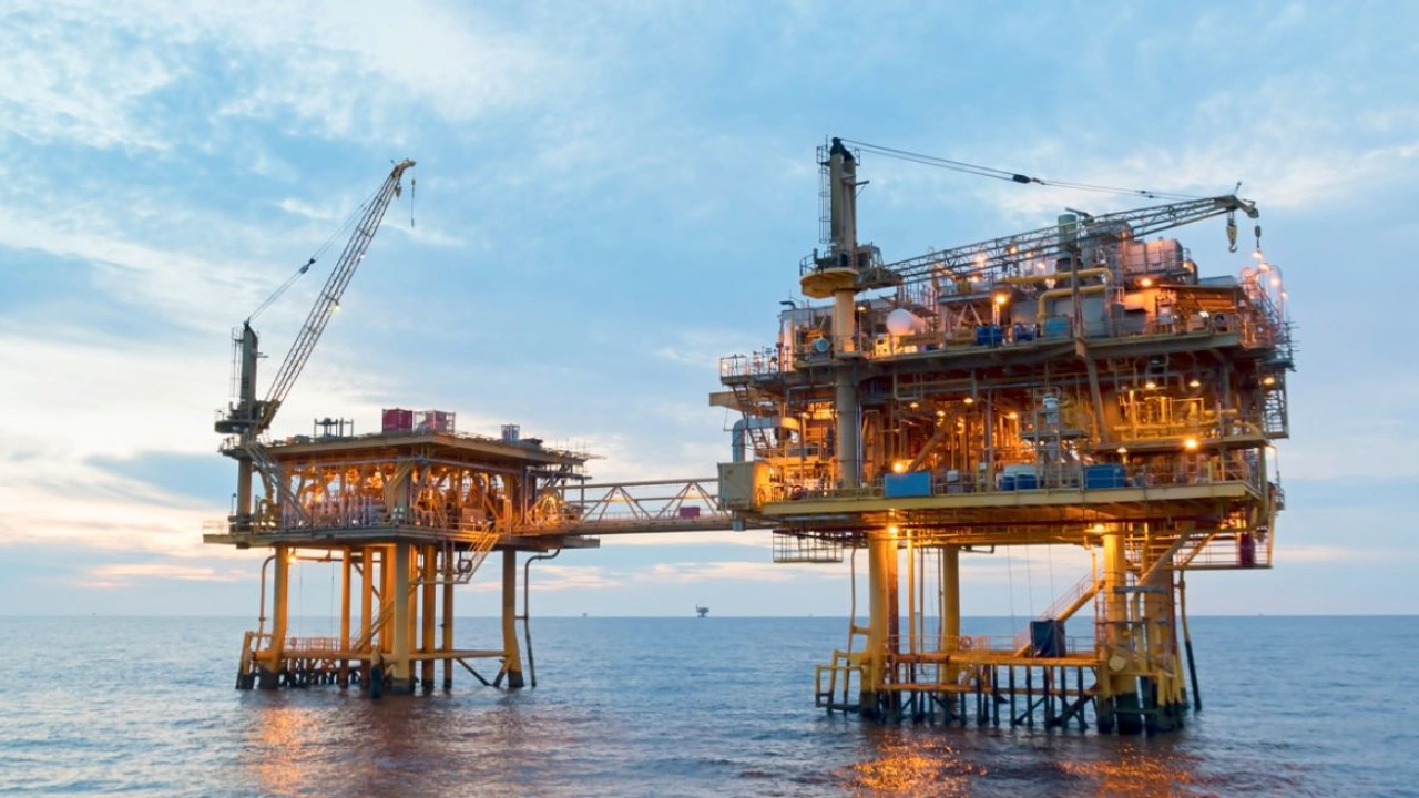 &Sigma;&upsilon;&mu;&phi;&omega;&nu;ί&alpha; &mu;&epsilon;&nbsp;Chevron&nbsp;&tau;&omicron;&nu; &Phi;&epsilon;&beta;&rho;&omicron;&upsilon;ά&rho;&iota;&omicron; &pi;&rho;&omicron;&alpha;&nu;ή&gamma;&gamma;&epsilon;&iota;&lambda;&epsilon; &omicron; &Mu;&pi;&alpha;ϊ&rho;&alpha;&kappa;&tau;ά&rho;