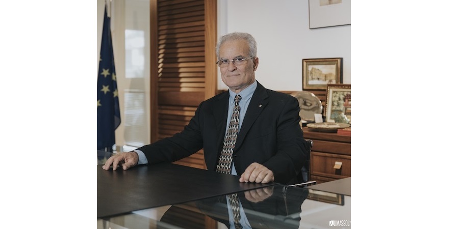 &Nu;έ&omicron;&sigmaf; &Pi;&rho;ό&epsilon;&delta;&rho;&omicron;&sigmaf; &tau;&eta;&sigmaf; &Epsilon;&Tau;&Alpha;&Pi; &Lambda;&epsilon;&mu;&epsilon;&sigma;&omicron;ύ &omicron; &Alpha;&nu;&delta;&rho;έ&alpha;&sigmaf; &Tau;&sigma;&omicron;&upsilon;&lambda;ό&phi;&tau;&alpha;&sigmaf;