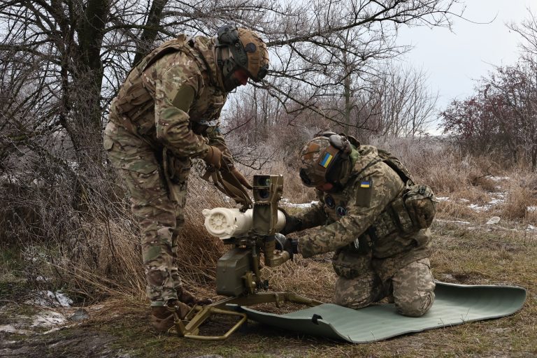 &Omicron;&upsilon;&kappa;&rho;&alpha;&nu;ί&alpha;: &Chi;&omega;&rho;ί&sigmaf; &theta;έ&rho;&mu;&alpha;&nu;&sigma;&eta; &pi;&epsilon;&rho;ί&pi;&omicron;&upsilon; 3.000 &pi;&omicron;&lambda;&upsilon;&kappa;&alpha;&tau;&omicron;&iota;&kappa;ί&epsilon;&sigmaf; &mu;&epsilon;&tau;ά &alpha;&pi;ό &rho;&omega;&sigma;&iota;&kappa;ή &epsilon;&pi;ί&theta;&epsilon;&sigma;&eta;