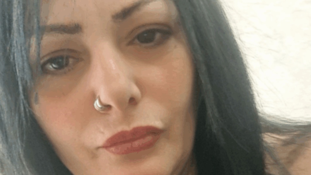 Annie Alexui:&Tau;&iota; &iota;&sigma;&chi;ύ&epsilon;&iota; &mu;&epsilon; &tau;&alpha; &epsilon;&nu;&tau;ά&lambda;&mu;&alpha;&tau;&alpha; &sigma;ύ&lambda;&lambda;&eta;&psi;&eta;&sigmaf;-&Eta; &sigma;&eta;&mu;&alpha;&sigma;ί&alpha; &tau;&omicron;&upsilon; &pi;&omicron;&lambda;&iota;&tau;&iota;&kappa;&omicron;ύ &alpha;&sigma;ύ&lambda;&omicron;&upsilon;