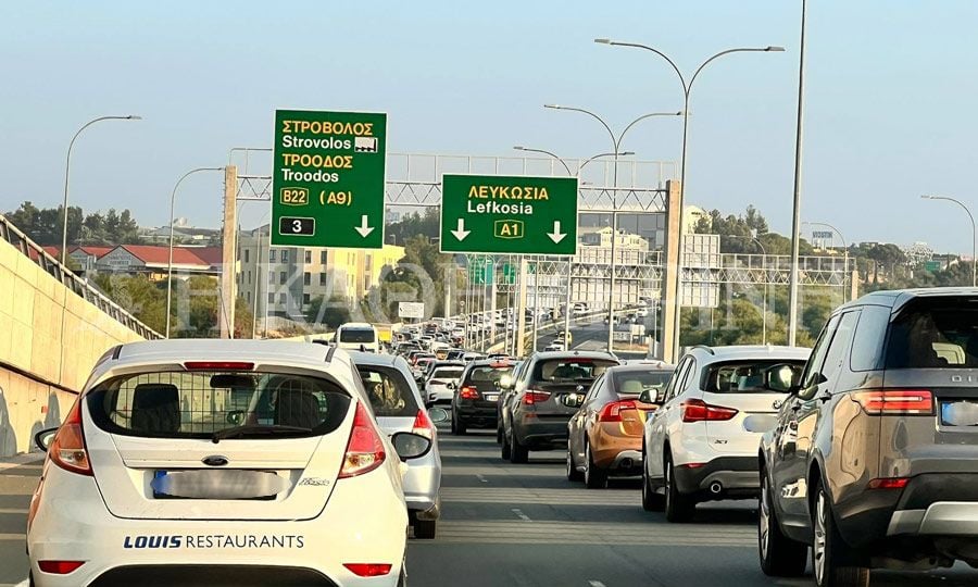 &Epsilon;&pi;. &Mu;&epsilon;&tau;&alpha;&phi;&omicron;&rho;ώ&nu;: &Pi;&rho;ό&tau;&alpha;&sigma;&eta; &nu;ό&mu;&omicron;&upsilon; &gamma;&iota;&alpha; &alpha;&nu;&tau;&iota;&mu;&epsilon;&tau;ώ&pi;&iota;&sigma;&eta; &kappa;&upsilon;&kappa;&lambda;&omicron;&phi;&omicron;&rho;&iota;&alpha;&kappa;&omicron;ύ &chi;ά&omicron;&upsilon;&sigmaf;