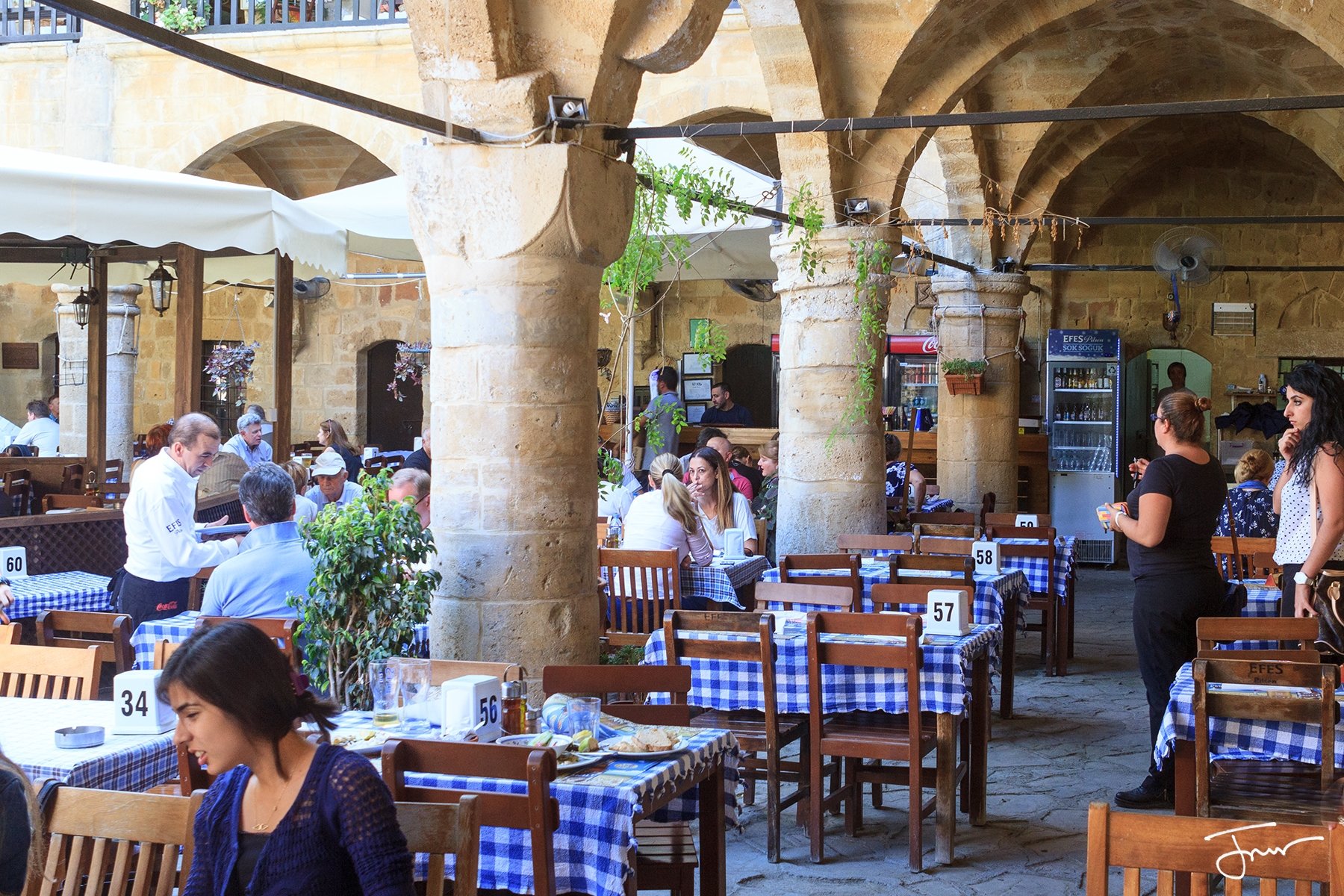 Εισαγωγή κρέατος στα κατεχόμενα ζητούν οι εστιάτορες, λόγω τιμών