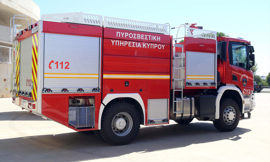 Πυρκαγιά σε πολυκατοικία στη Λάρνακα- Οκτώ άτομα στο νοσοκομείο