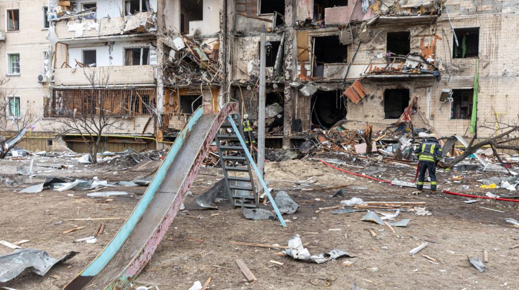 Χωρίς θέρμανση 1.700 πολυκατοικίες στο Κίεβο μετά από ρωσικό πλήγμα