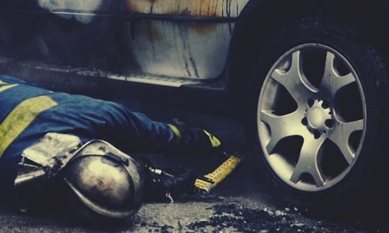 Λεμεσός: Έσπασαν τη βιτρίνα και περιέλουσαν τα οχήματα με εύφλεκτη ύλη