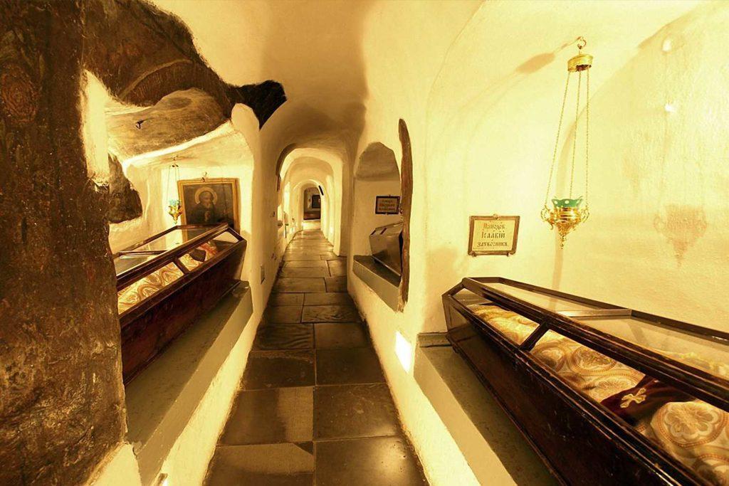 Ρωσικές επιδρομές προκάλεσαν ζημιές στη Λαύρα των Σπηλαίων του Κιέβου