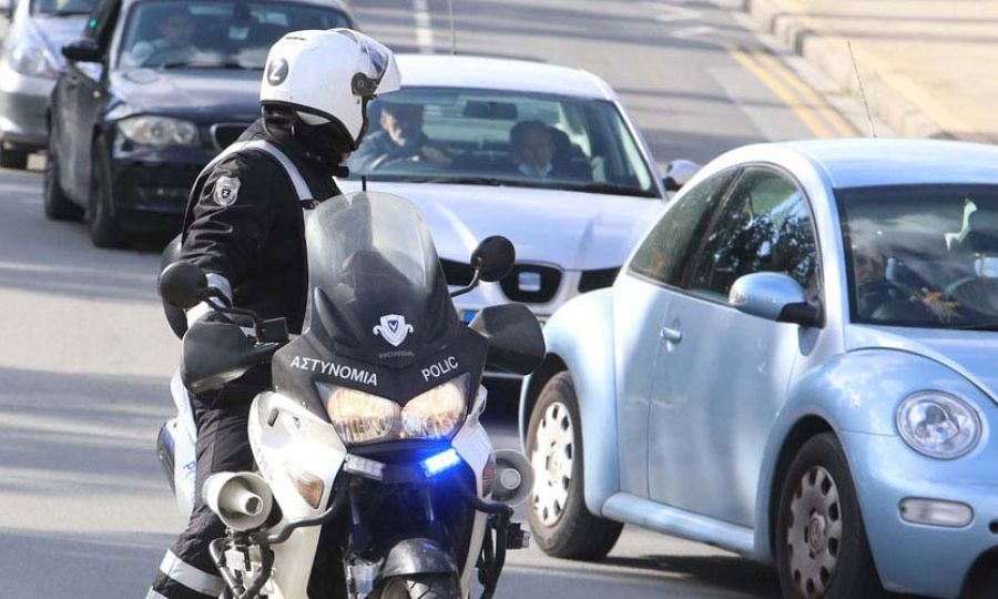 Λεμεσός: Μοτοσικλετιστής τραυμάτισε αστυνομικό και συνελήφθη